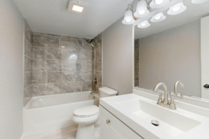 Brooklyn bathroom remodel. luxury high end affordable. Cobble hill Bensonhurst park slope dumbo